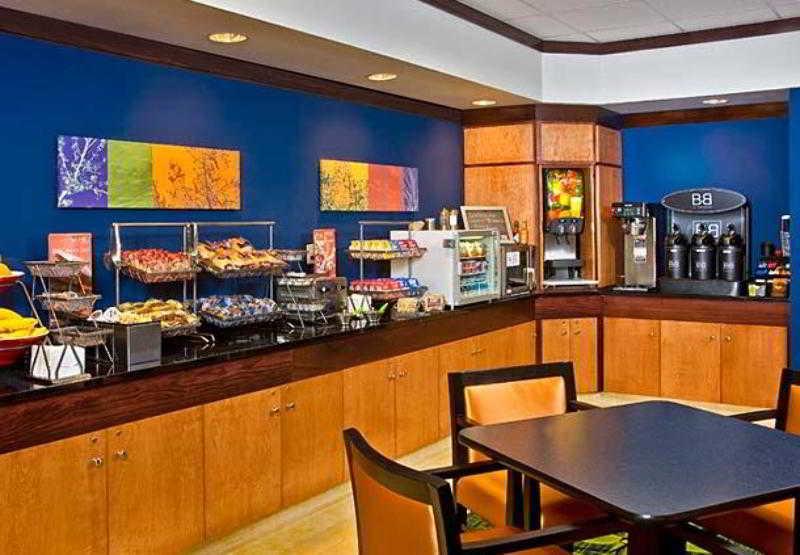 Fairfield Inn & Suites Lake City Restaurante foto